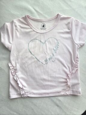 Body Glove Light Pink Short Sleeve Swim Tee with Heart Graphic, Size 4T
